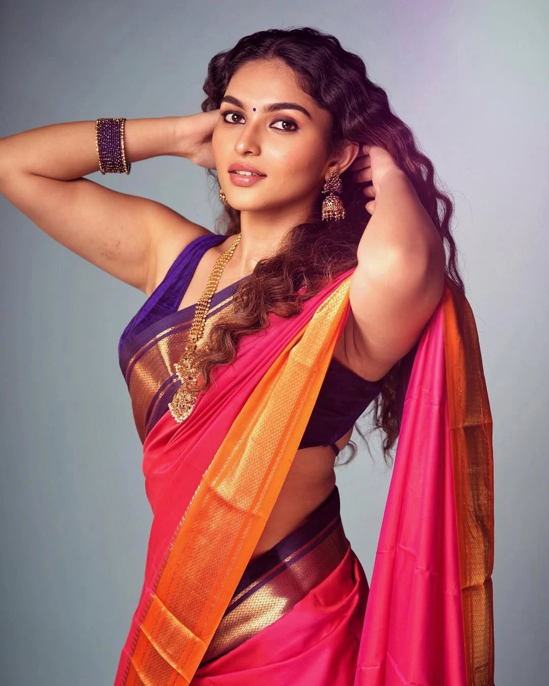 Kayadu Lohar Sizzling Photos