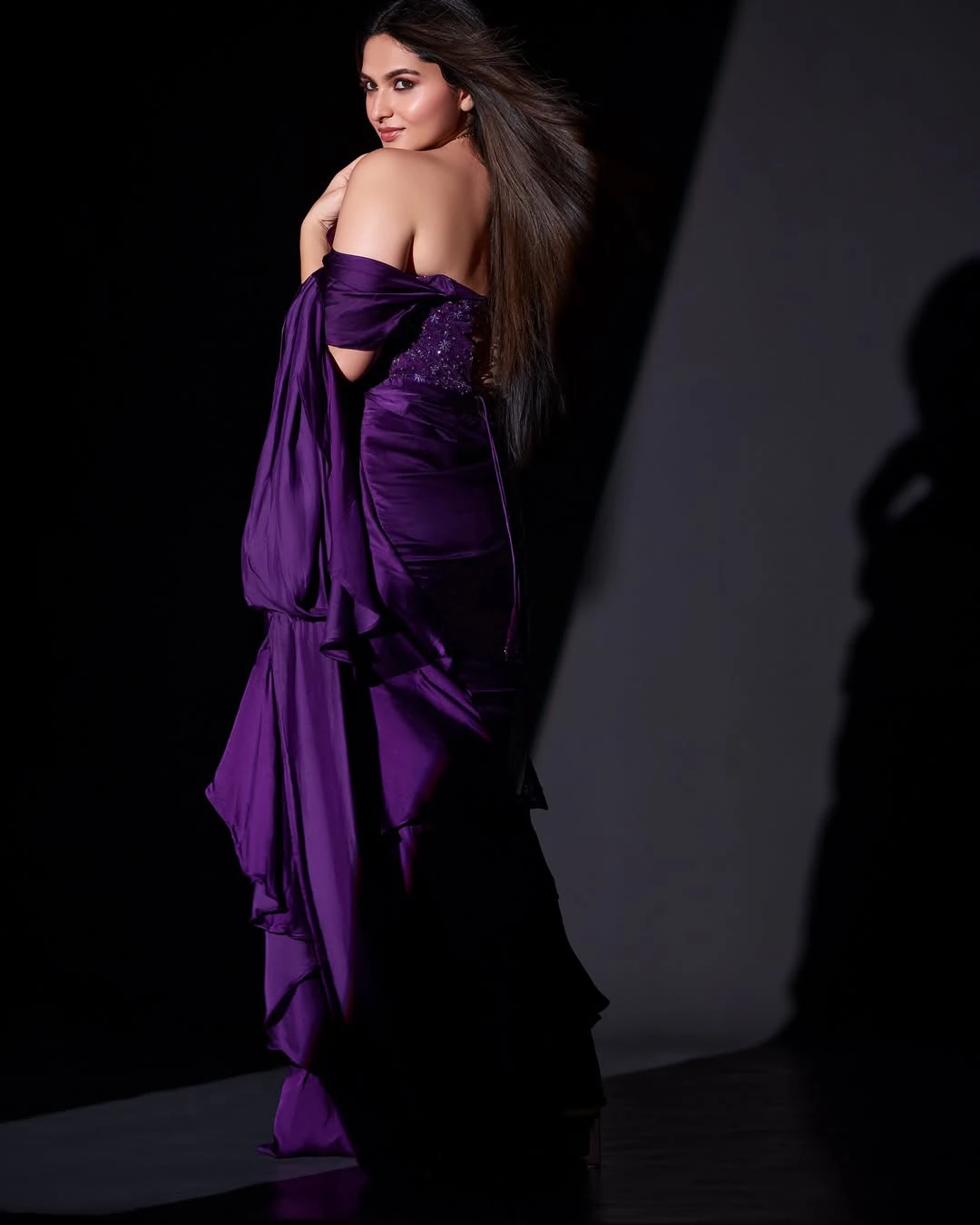 Kayadu Lohar Sizzling Photos