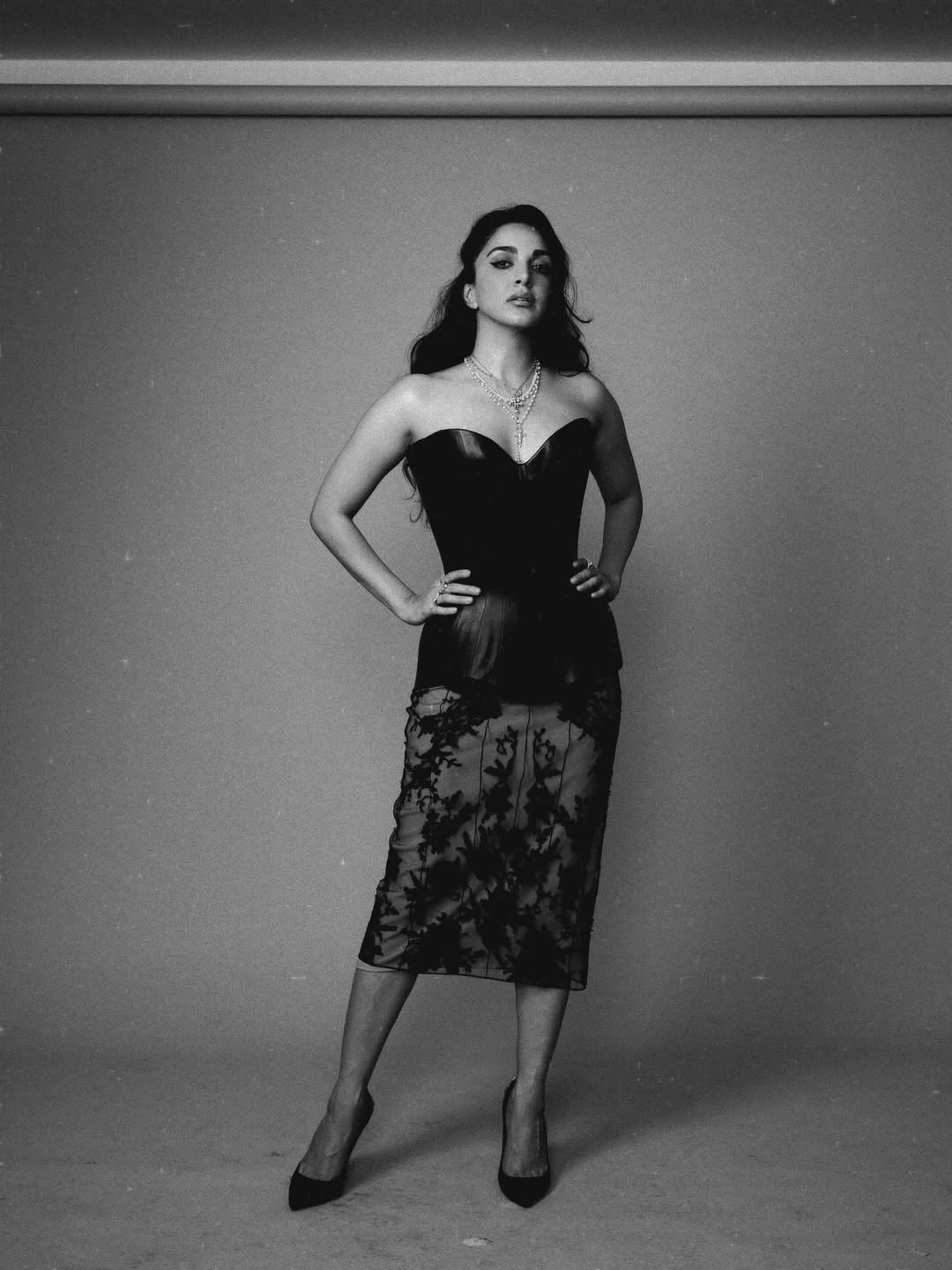 Kiara Advani Stunning Looks in Black Dress