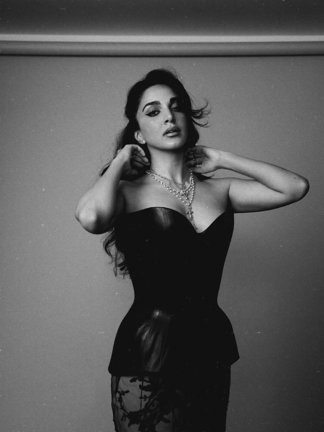 Kiara Advani Stunning Looks in Black Dress