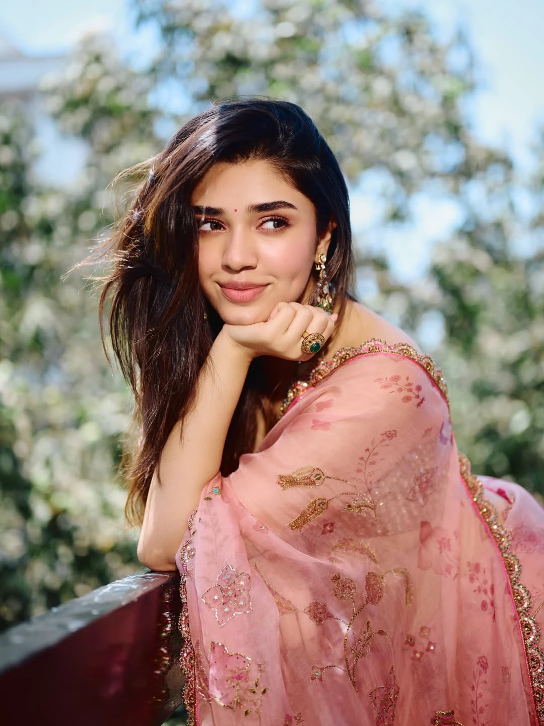 Krithi Shetty Stunning Looks in Saree