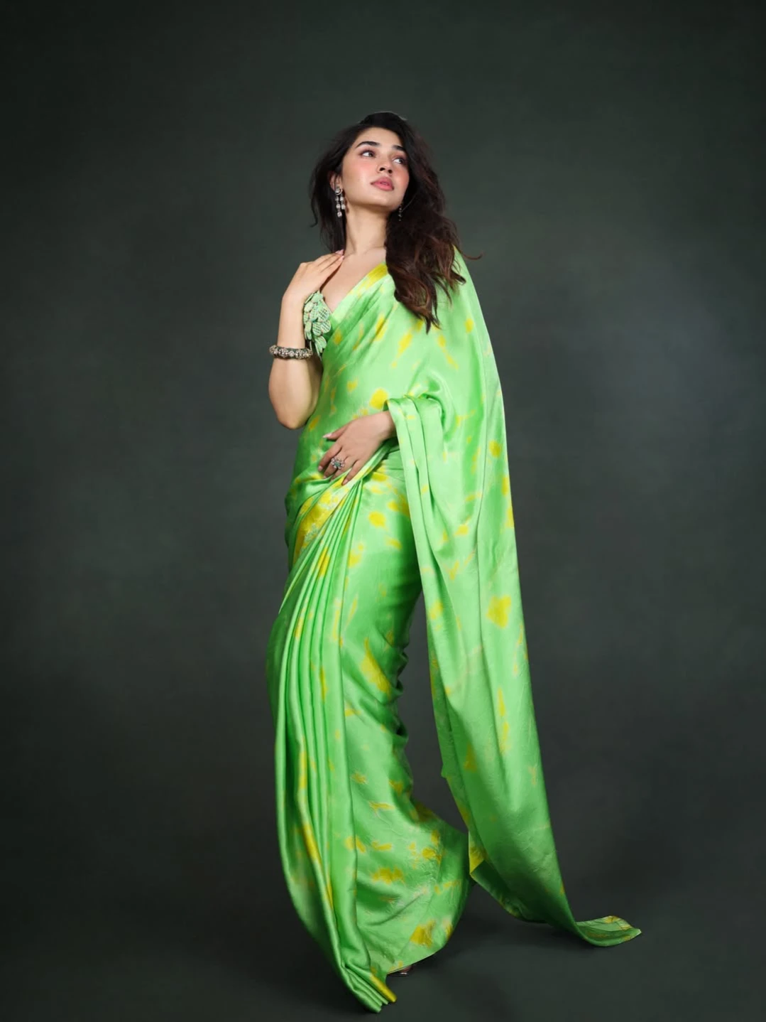 Krithi Shetty Stunning Looks in Green Saree
