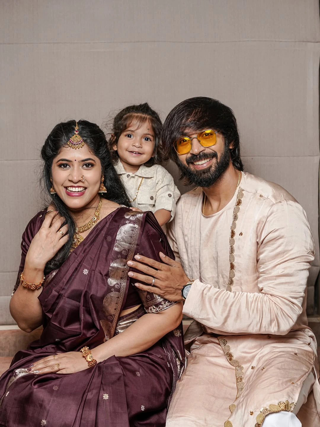 Maanas Nagulapalli Photos with Family