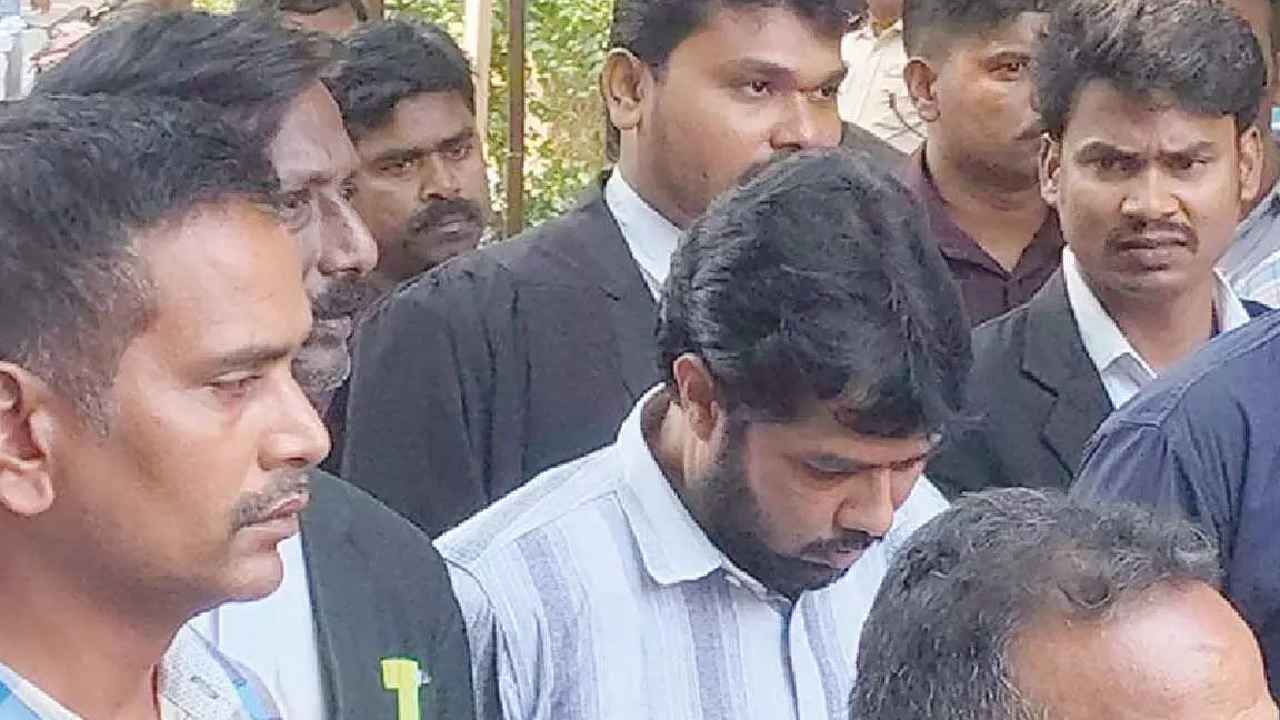 Mlc Ananthababu: వైసీపీ ఎమ్మెల్సీ అనంతబాబుకు 14 రోజుల రిమాండ్.. రాజమహేంద్రవరం సెంట్రల్ జైలుకి తరలింపు