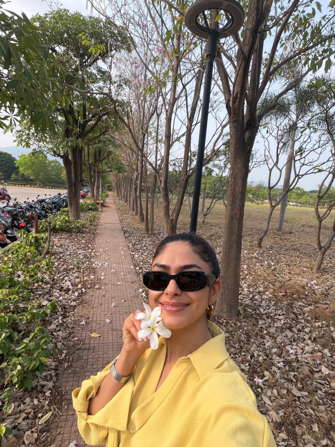 Mrunal Thakur Cute Photos with Flowers