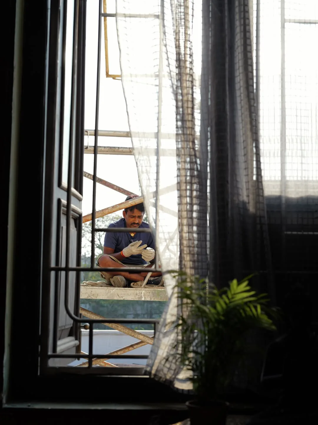 Mrunal Thakur shares working stills from Dacoit movie