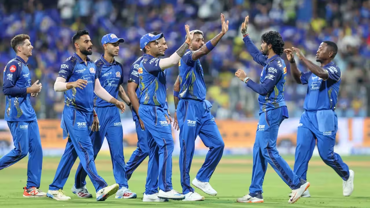 Mumbai Indians : 7 మ్యాచ్‌లు ఆడేసిన ముంబై రెండే విజ‌యాలు.. ప్లే ఆఫ్స్ అవ‌కాశాలు ఎలా ఉన్నాయి?