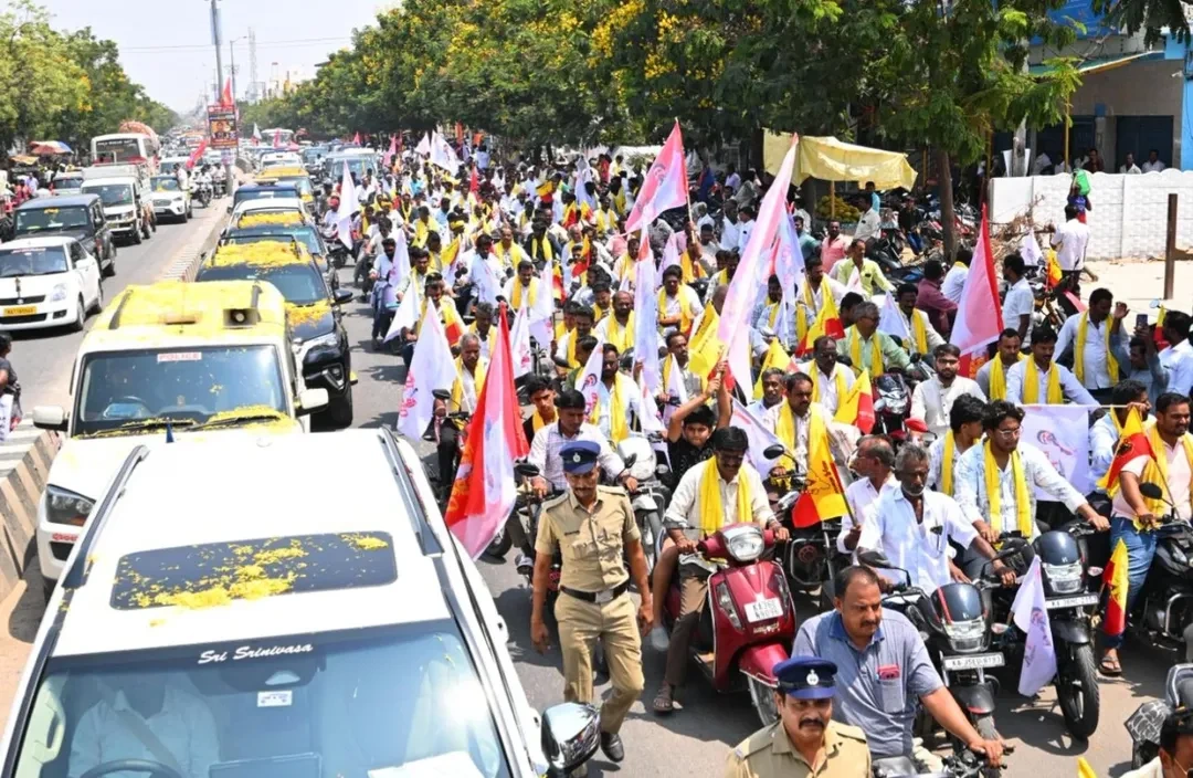 Nara Lokesh Inaugurated NTR Statue in Karnataka
