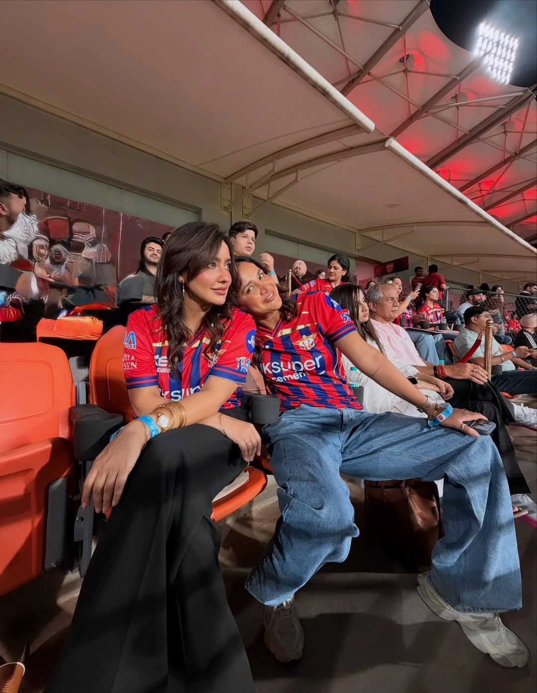 Neha Sharma Supports to Punjab Kings