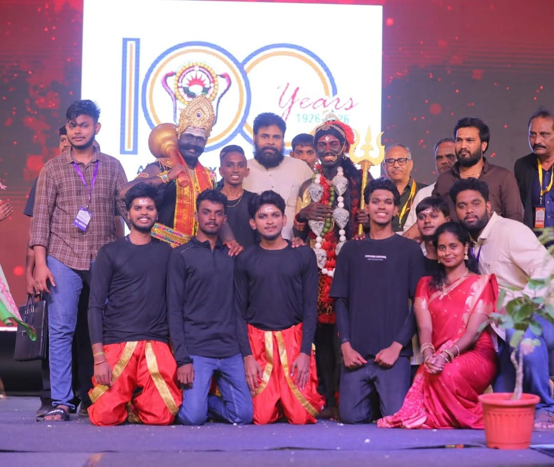 Pawan Kalyan Attends Vizag Andhra University Cultural Fest