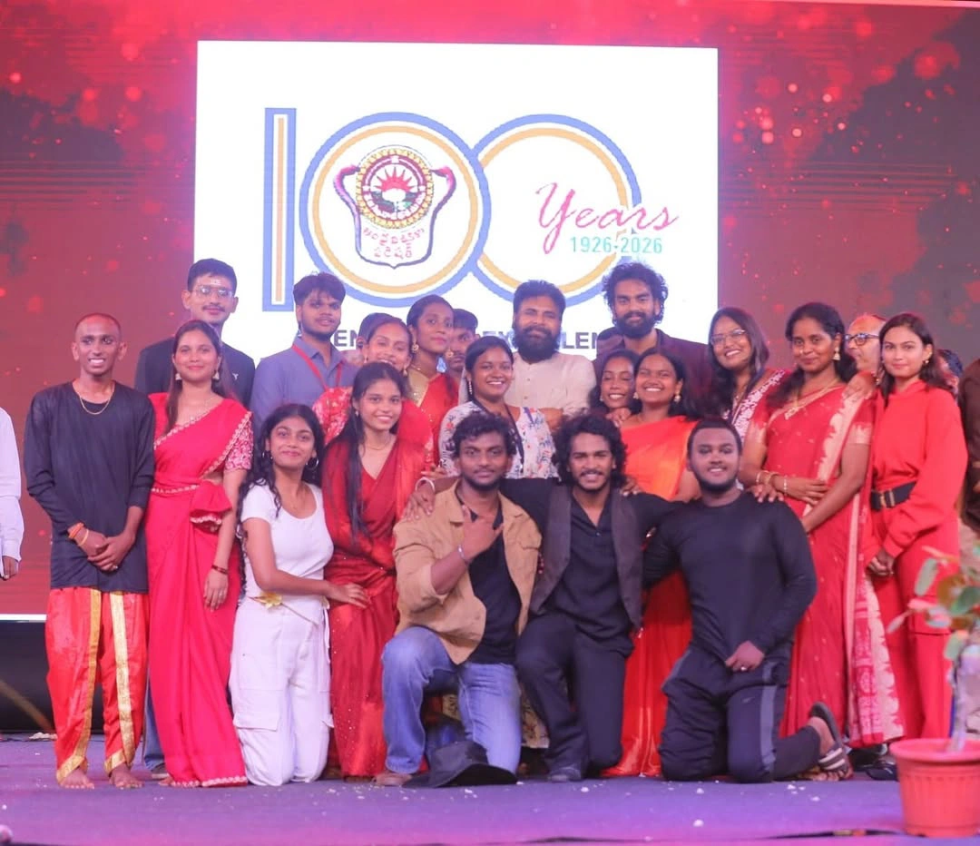 Pawan Kalyan Attends Vizag Andhra University Cultural Fest