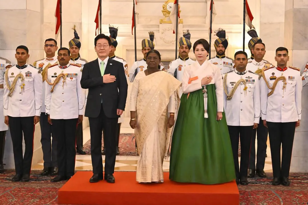 Priyanka Mohan Visits Rashtrapati Bhavan