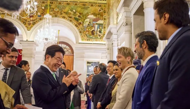 Priyanka Mohan Visits Rashtrapati Bhavan