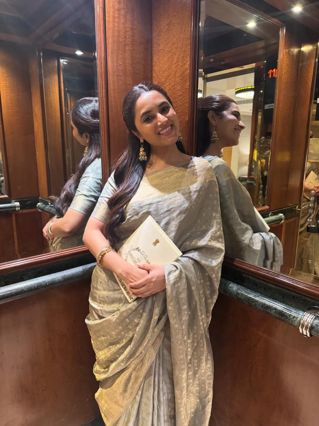 Priyanka Mohan Visits Rashtrapati Bhavan