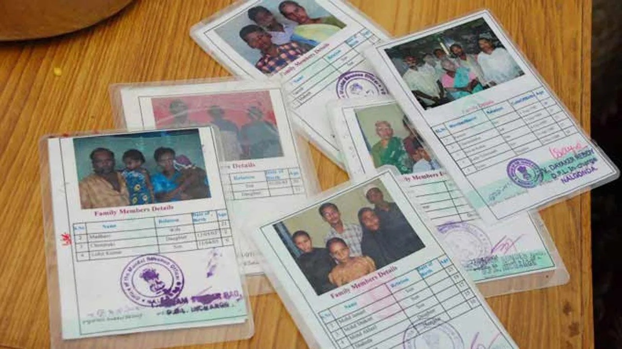 Ration Card : సర్కార్ సంచలన నిర్ణయం.. లక్షల రేషన్ కార్డులు రద్దు.. మీ కార్డు ఉందేమో చెక్ చేసుకొండి