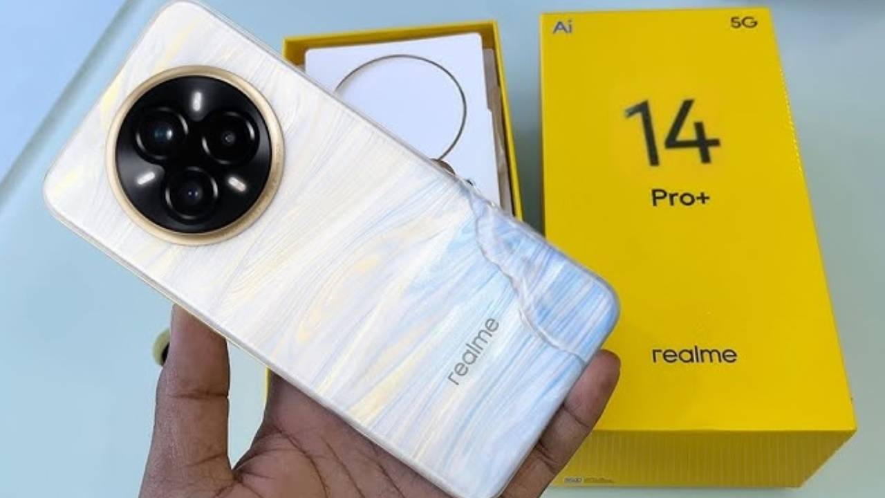 Realme 14 Pro+ : ఇది కదా డిస్కౌంట్.. 6000mAh బ్యాటరీ, 50MP ట్రిపుల్ కెమెరాతో రియల్‌మి ప్రో ప్లస్ అదుర్స్.. ఏకంగా రూ. 10వేలు తగ్గిందోచ్!