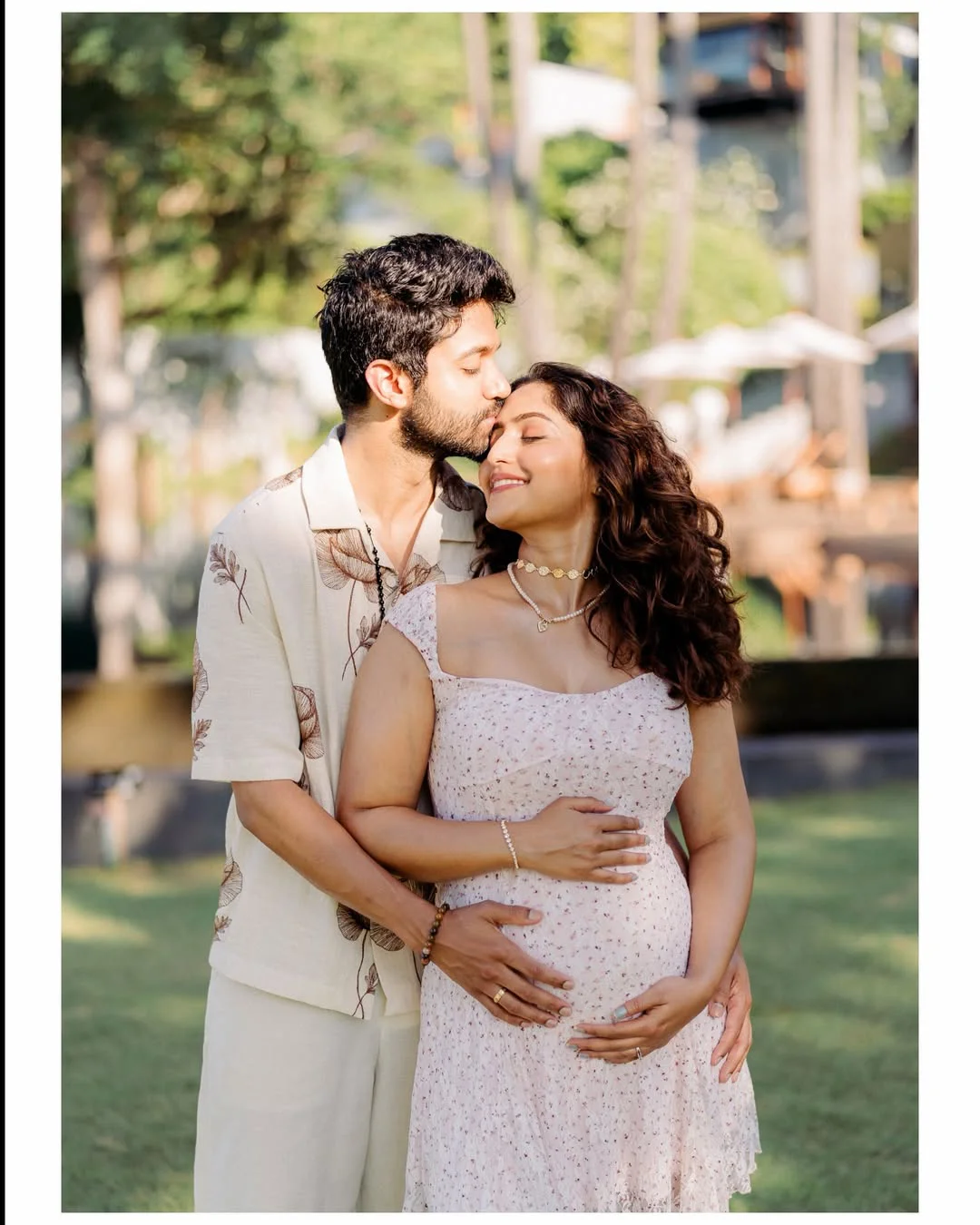 Reba Monica John Baby Bump Photos