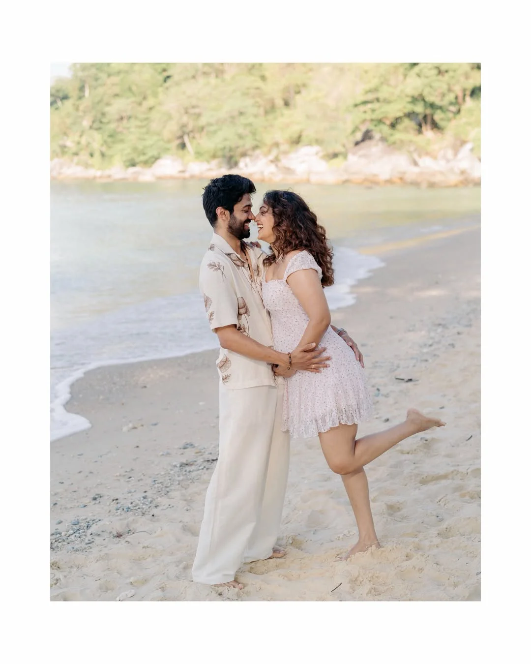 Reba Monica John Baby Bump Photos