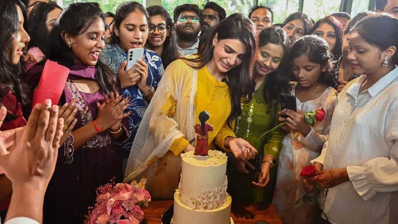 Samantha celebrated her birthday with her fans.