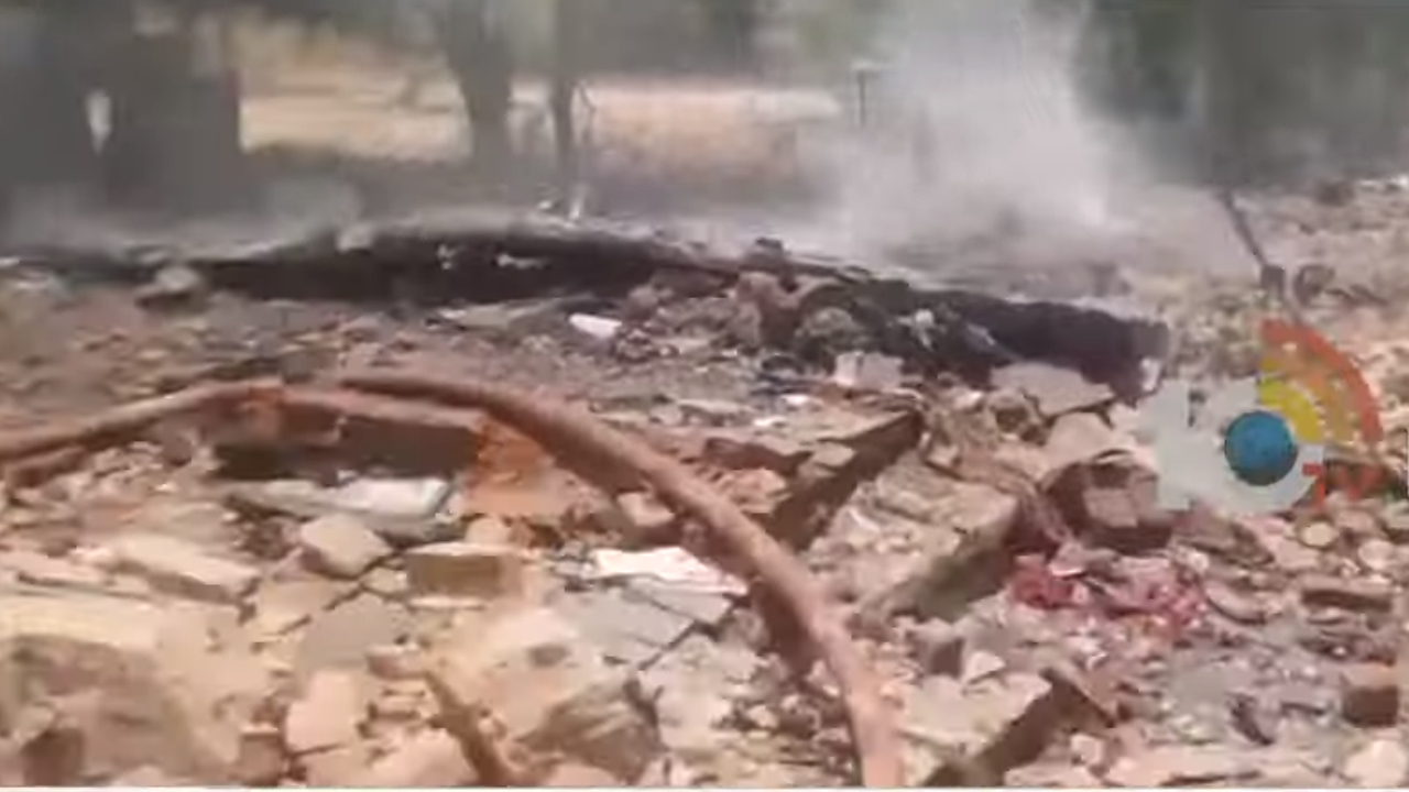 Satya Sai District : ఏపీలో విషాదం… ఒకే ఇంట్లో పేలిన గ్యాస్ సిలిండర్లు.. నలుగురు మృతి.. పలువురికి గాయాలు