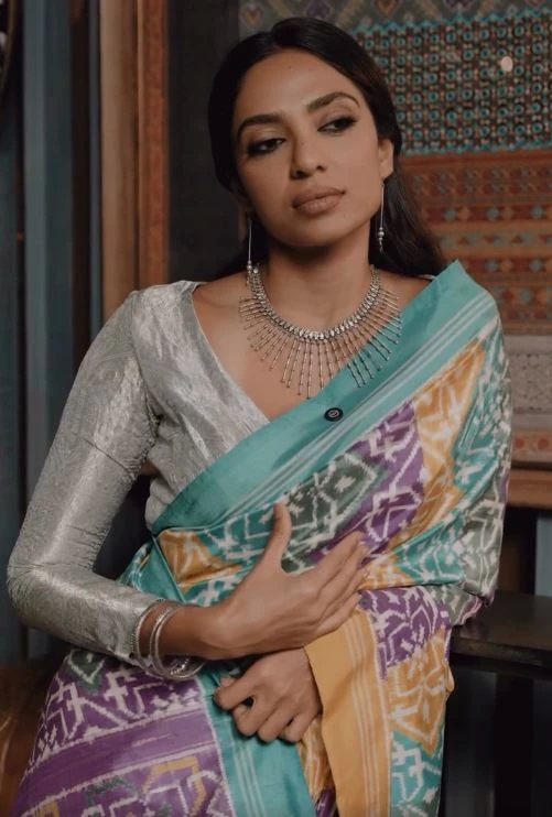 Sobhita Dhulipala Cute Looks in Saree