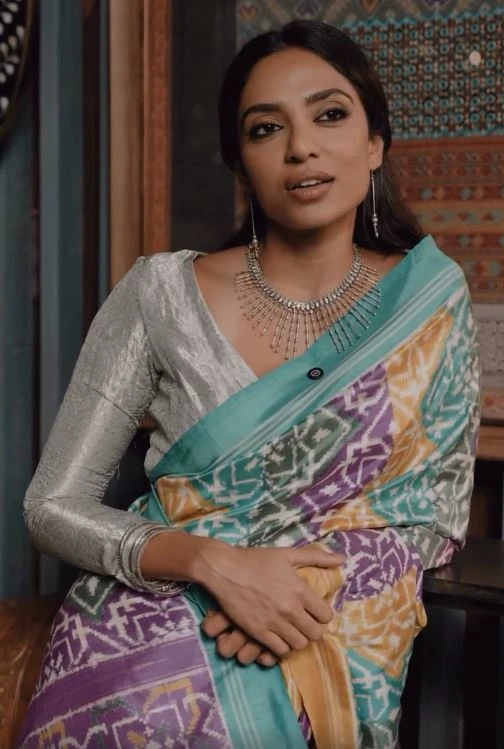 Sobhita Dhulipala Cute Looks in Saree