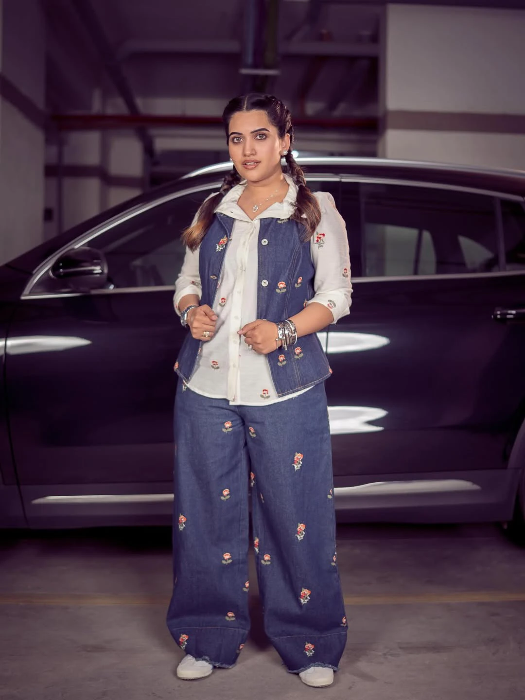 Sravanthi Chokarapu Stylish Looks