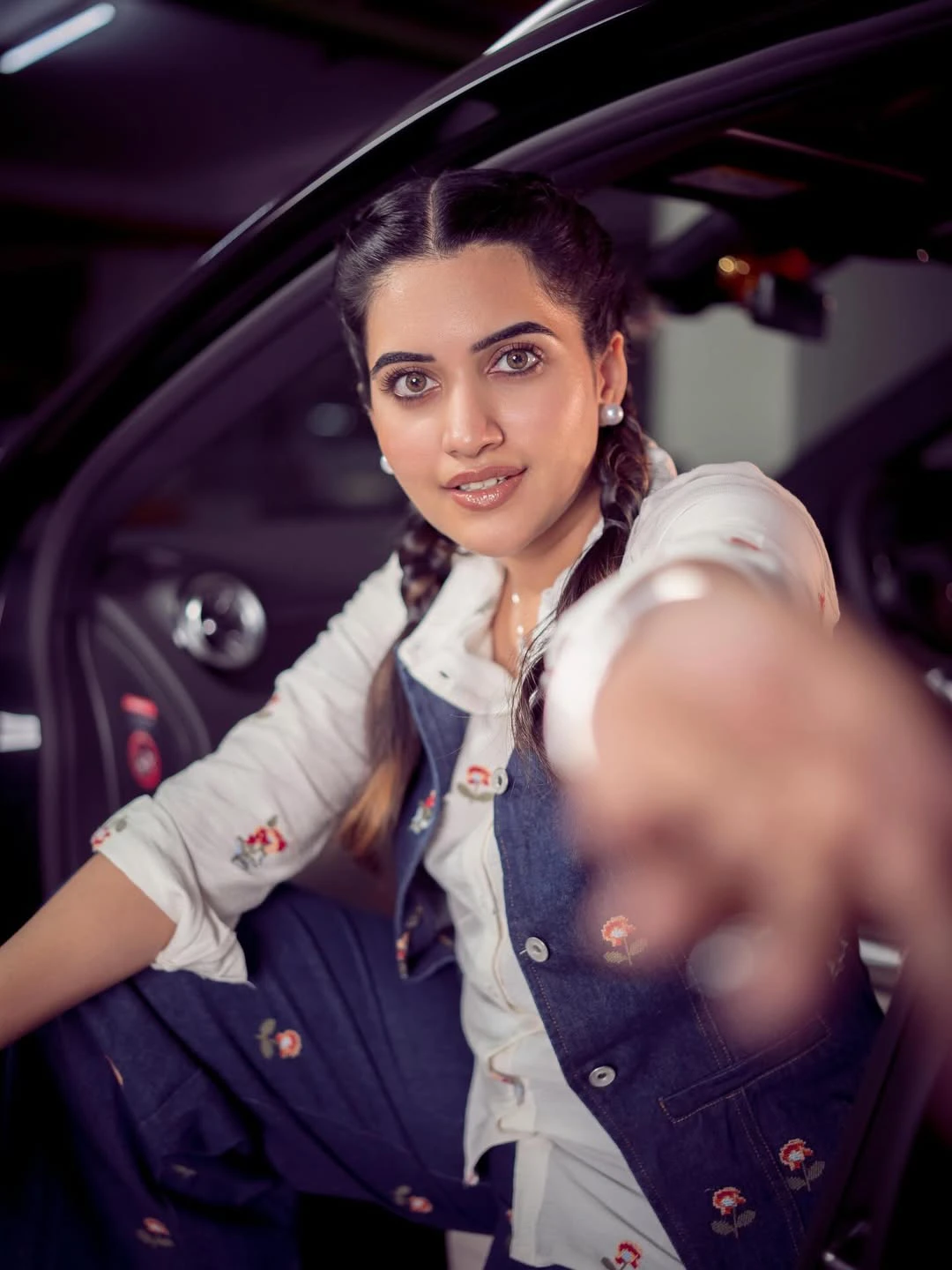 Sravanthi Chokarapu Stylish Looks