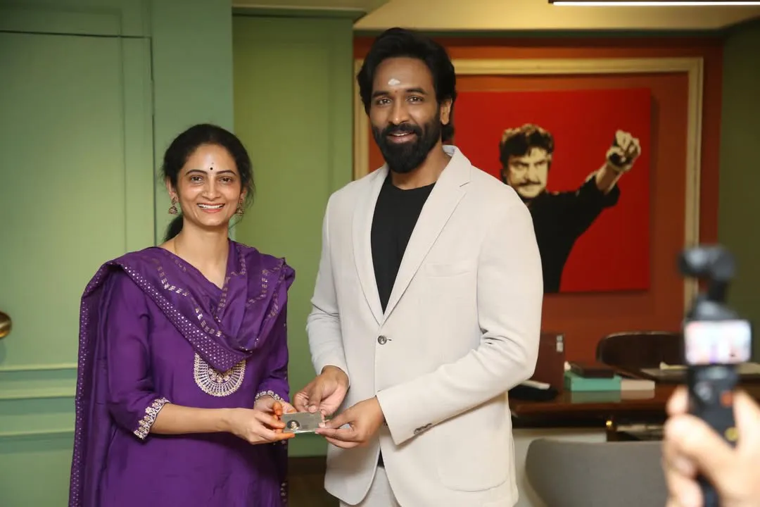 Jordar Sujatha Gets Movie Artist Association Membership from Manchu Vishnu