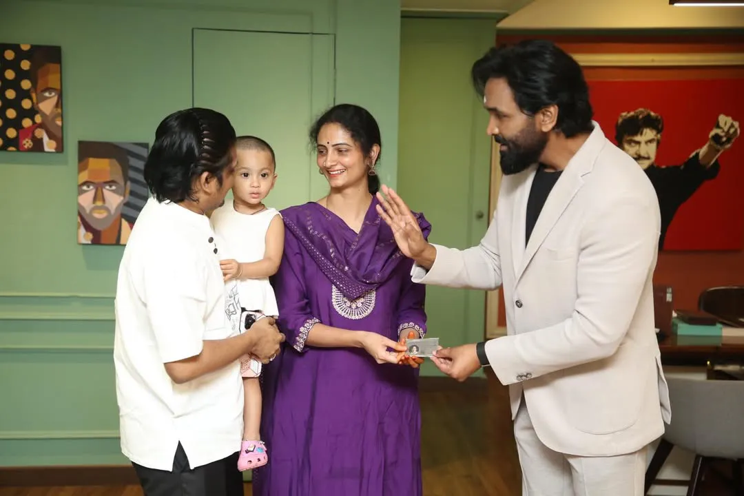 Jordar Sujatha Gets Movie Artist Association Membership from Manchu Vishnu