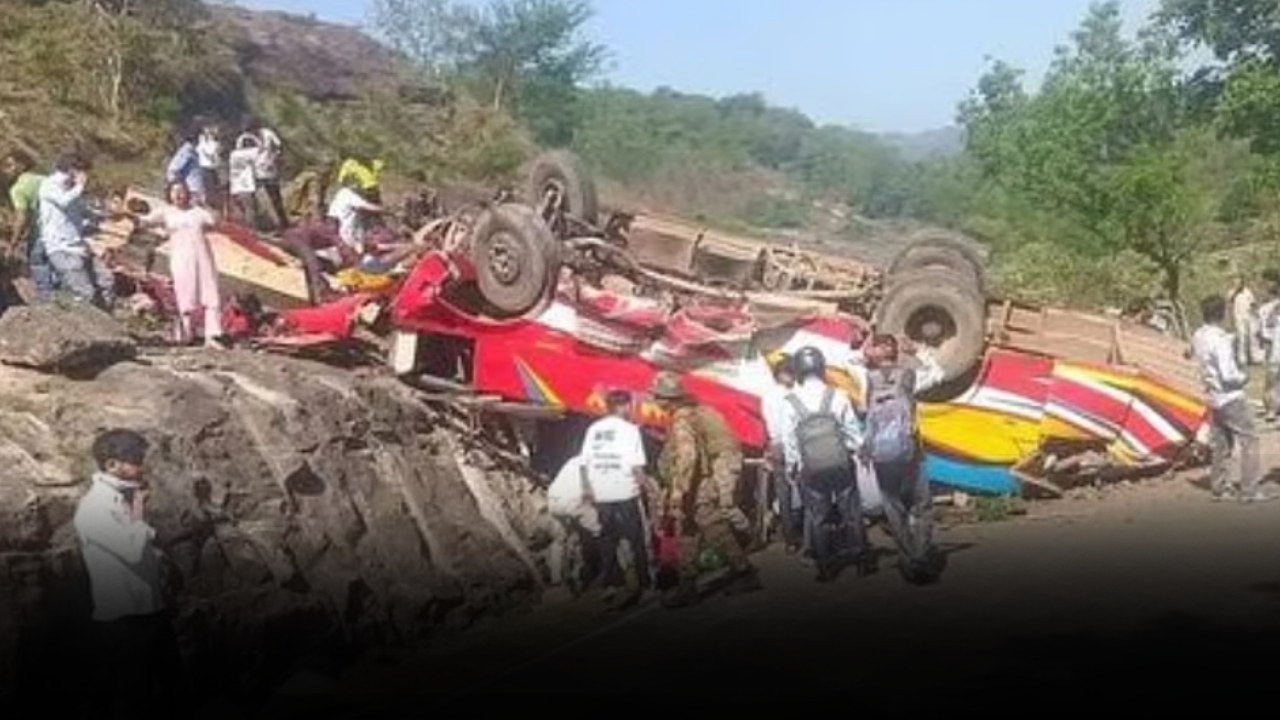 Udhampur Bus Accident : ఘోర బస్సు ప్రమాదం.. 15మంది మృతి.. 20మందికిపైగా గాయాలు..