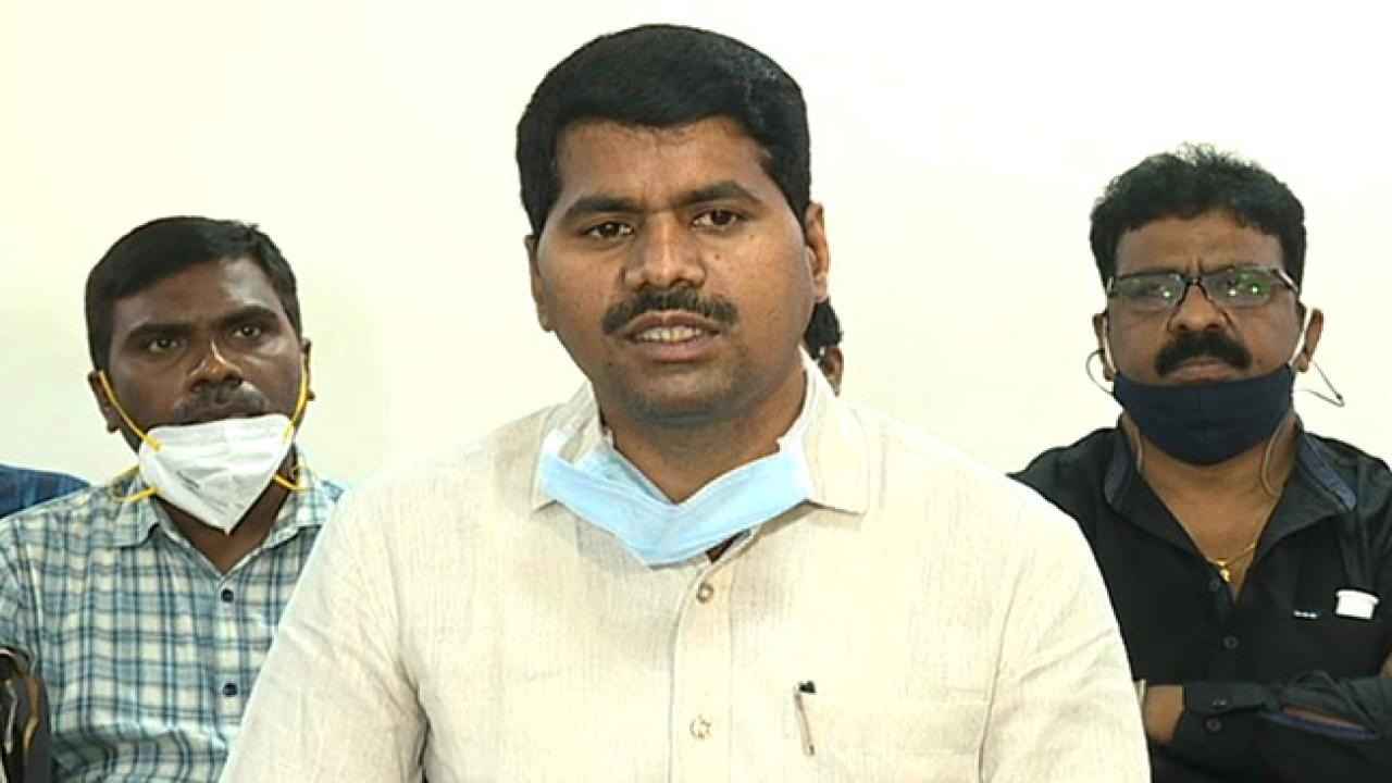 Venkatarami Reddy Dismiss: ఏపీ ప్రభుత్వం సంచలనం.. వైసీపీకి ప్రచారం చేశారంటూ ఉద్యోగం నుంచి డిస్మిస్