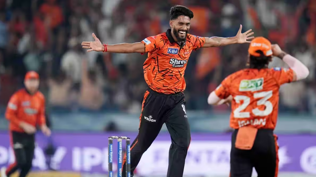 Praful Hinge : వైభ‌వ్ సూర్య‌వంశీని గోల్డెన్ డ‌కౌట్ చేసిన ప్ర‌పుల్ హింగే ఎవ‌రు ? వేలంలో స‌న్‌రైజ‌ర్స్ అత‌డిని ఎంత‌కు కొన్న‌దో తెలుస్తే షాకే