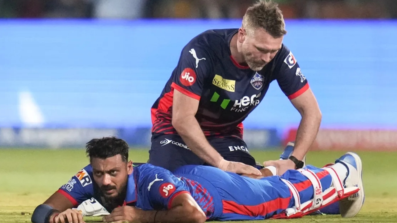 Axar Patel : స‌న్‌రైజ‌ర్స్ హైద‌రాబాద్‌తో మ్యాచ్‌కు ఢిల్లీ కెప్టెన్ దూరం? కోచ్ ఏమ‌న్నాడంటే?