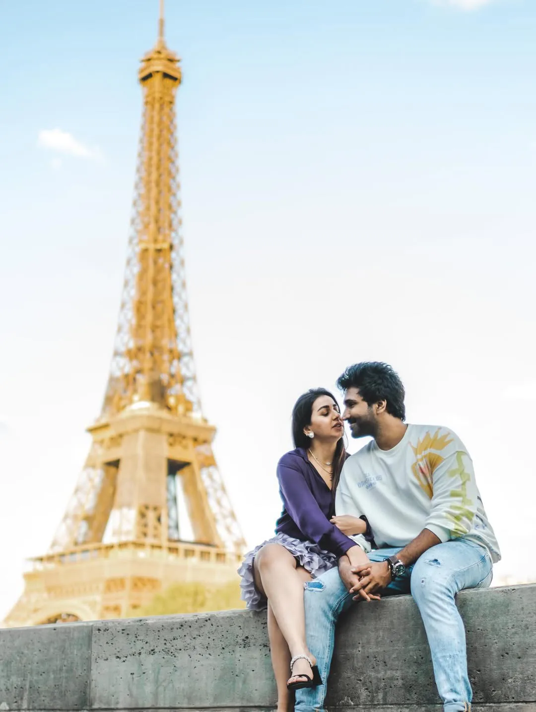 aadhi pinisetty, nikki galrani paris vacation photos