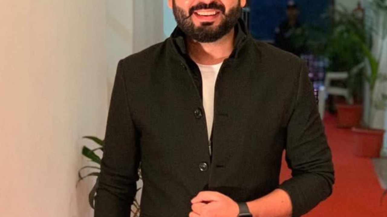 Director : టీంఇండియా క్రికెటర్ అవ్వాల్సినవాడు.. కుళ్ళు రాజకీయాలు.. కట్ చేస్తే బాలీవుడ్ ని షేక్ చేసిన డైరెక్టర్..