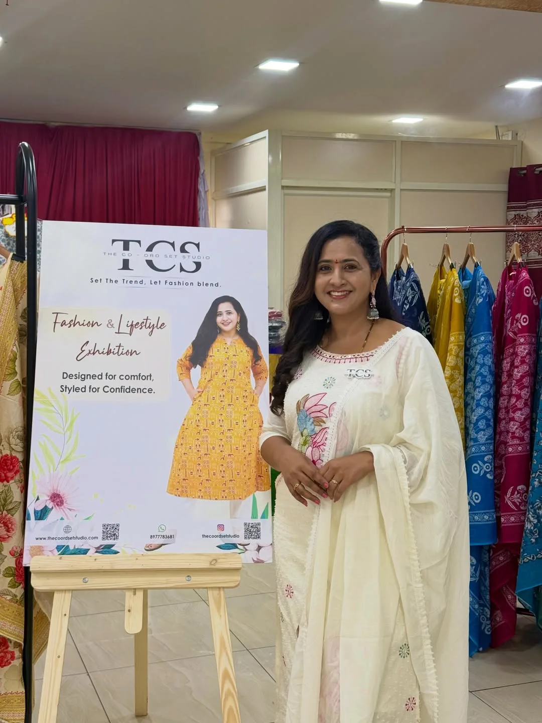 anchor lasya manjunath collection at Guntur The Cord Set Studio Exhibition