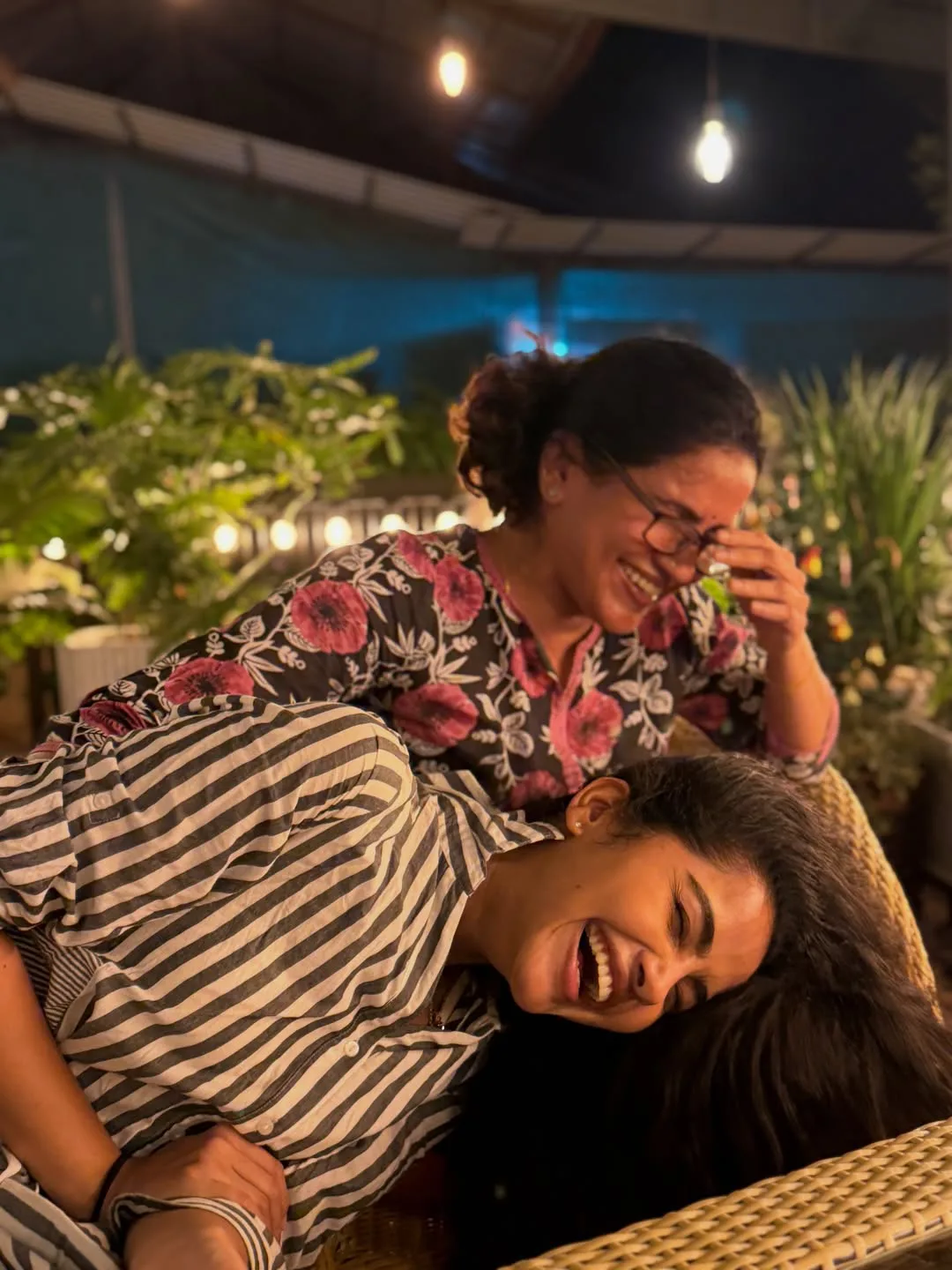 anupama parameswaran mother sunitha parameswaran birthday photos