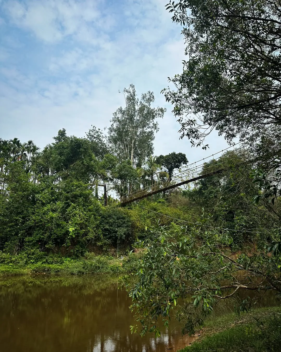 iSmart beauty Nabha Natesh visited her native place Sringeri with parents