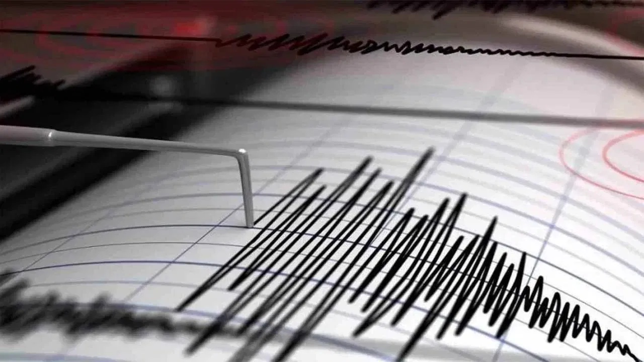 Japan Earthquake : జపాన్ లో భారీ భూకంపం.. సునామీ హెచ్చరికలు జారీ