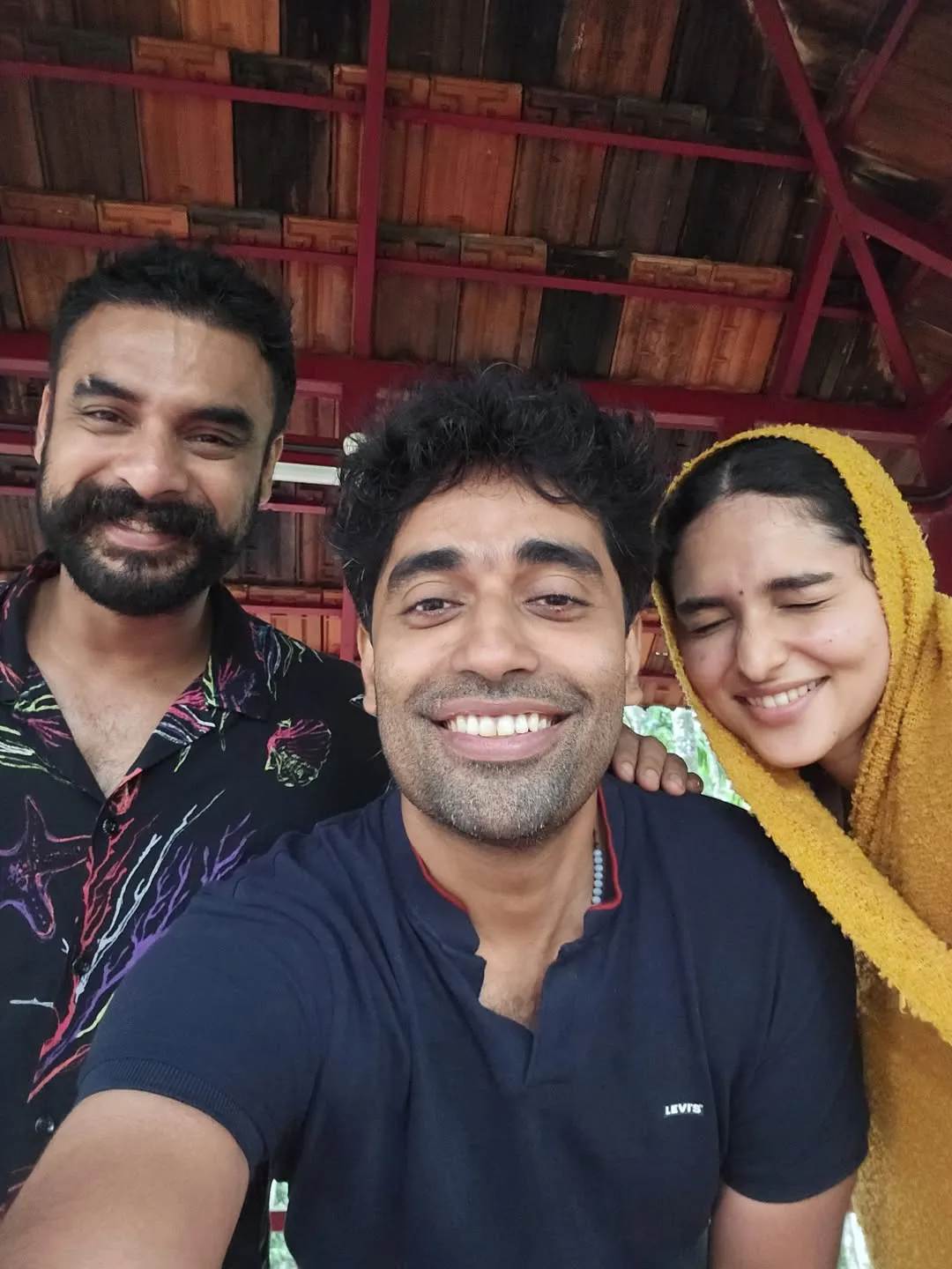 kayadu lohar shared pallichattambi movie working stills