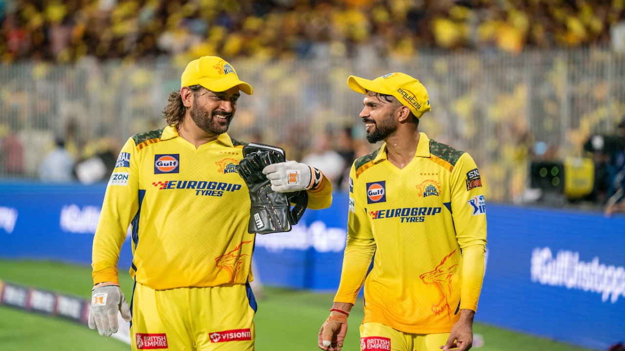 MS Dhoni Ruturaj Gaikwad : కీలక మ్యాచ్ ముందు భారీ ట్విస్ట్.. రుతురాజ్ ప్లేస్ లో ధోనీ.. అసలేం జరిగింది..?