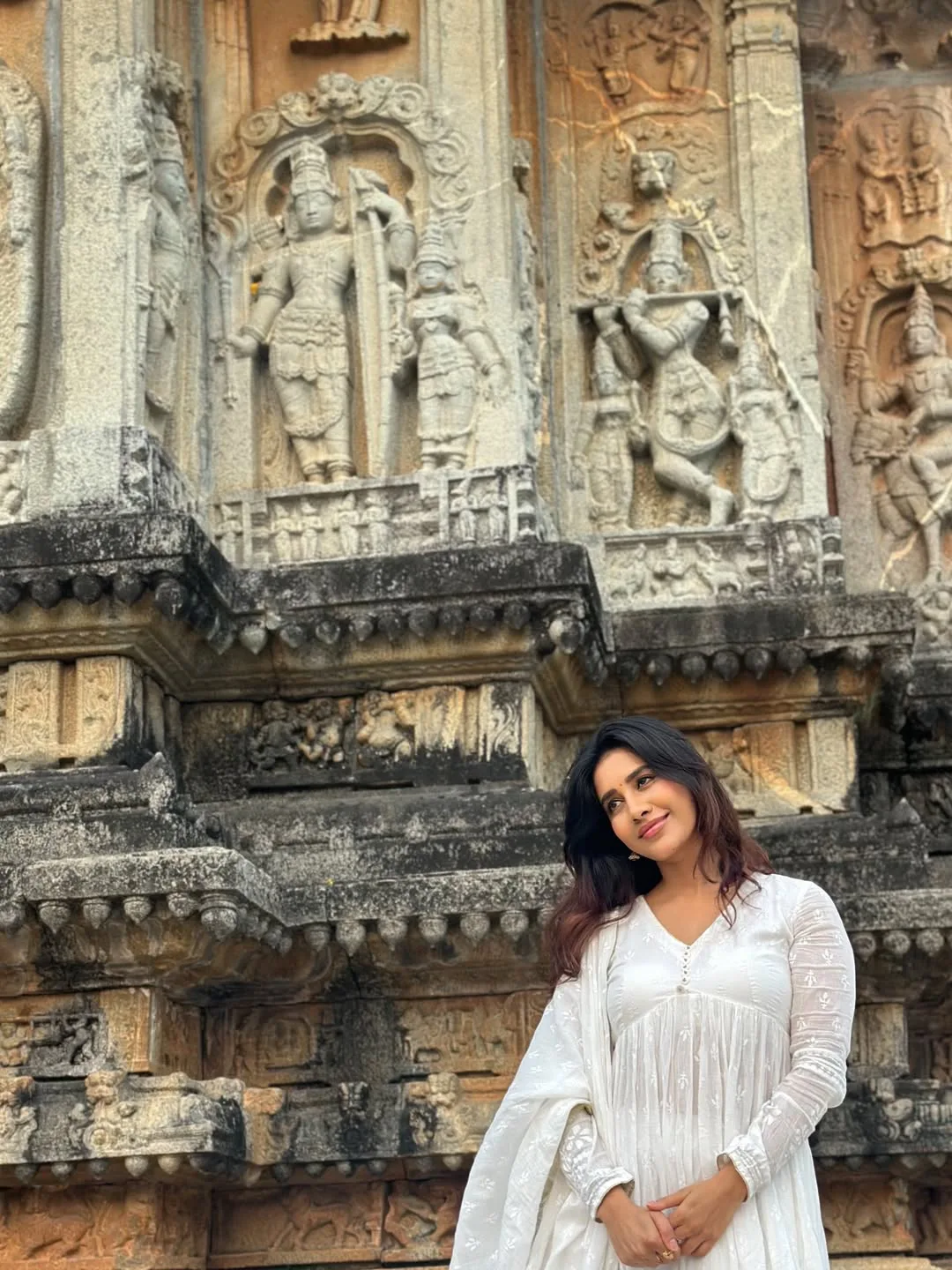 nabha natesh at shringeri Vidyashankara Temple