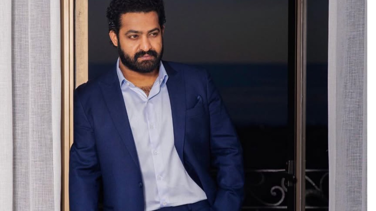 NTR : రెండు సినిమాలు మొదలయి ఆగిపోయాయి.. కట్ చేస్తే ఇండస్ట్రీ హిట్ కొట్టిన ఎన్టీఆర్..