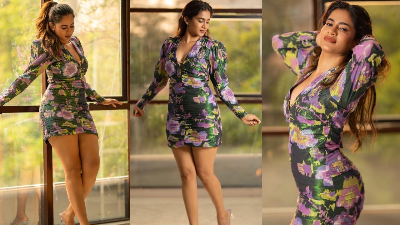 Sahithi Dasari: బాబోయ్.. పొట్టి బట్టల్లో పొలిమేర హీరోయిన్.. గ్లామర్ తో పిచ్చేక్కిస్తున్న సాహితి.. ఫోటోలు