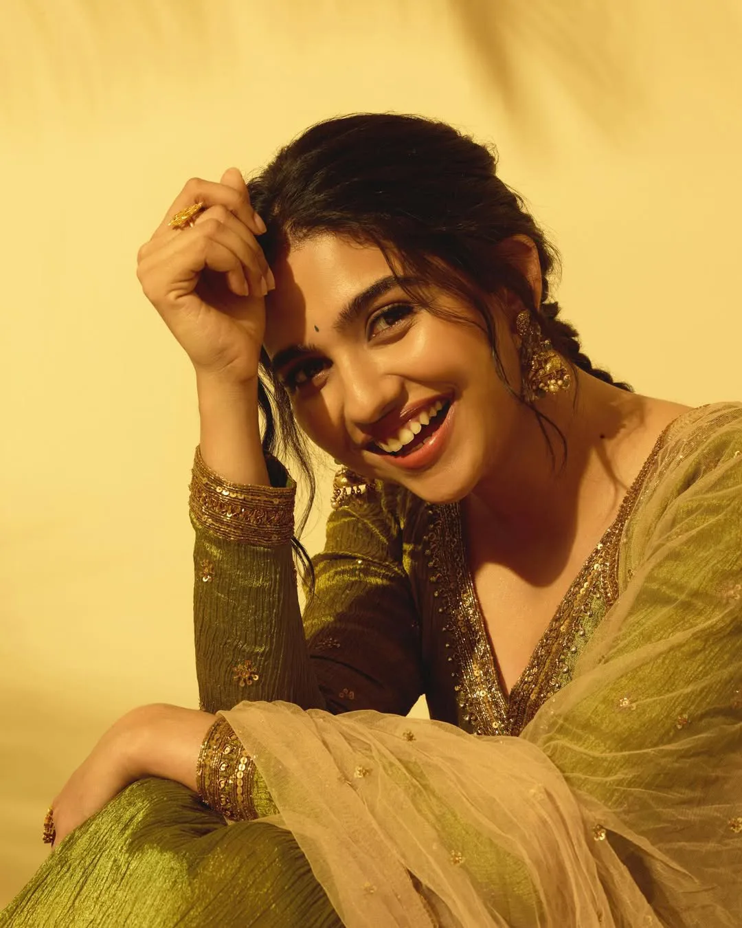 premalu fame mamitha baiju stunning looks