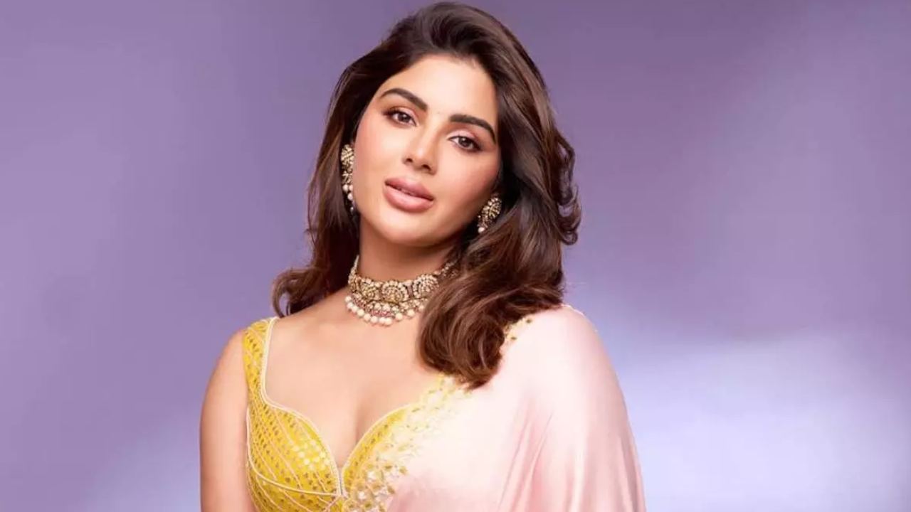 samyuktha menon: ఆయన ఒకే చేశారంటే అది బెస్ట్.. కెమెరా ముందు విశ్వరూపం.. అందుకే మళ్ళీ మళ్ళీ చేయాలని ఉంది