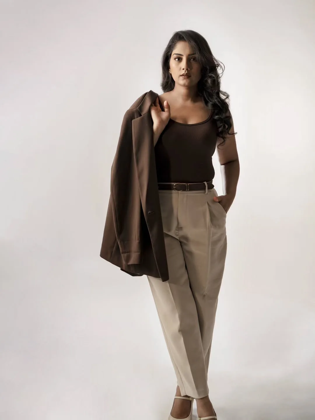 serial actress karuna bhushan latest photos