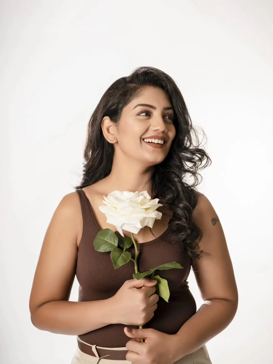 serial actress karuna bhushan latest photos