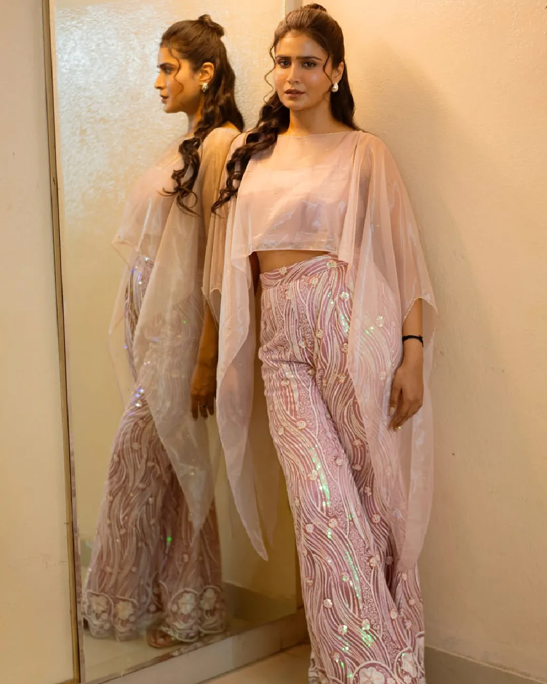 serial actress kavya sri stunning looks